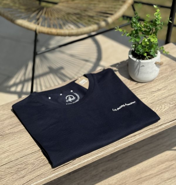 Tshirt Bleu marine Broderie écriture Blanc